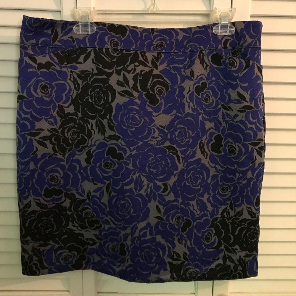 Banana Republic NWOT Floral Skirt SZ 14